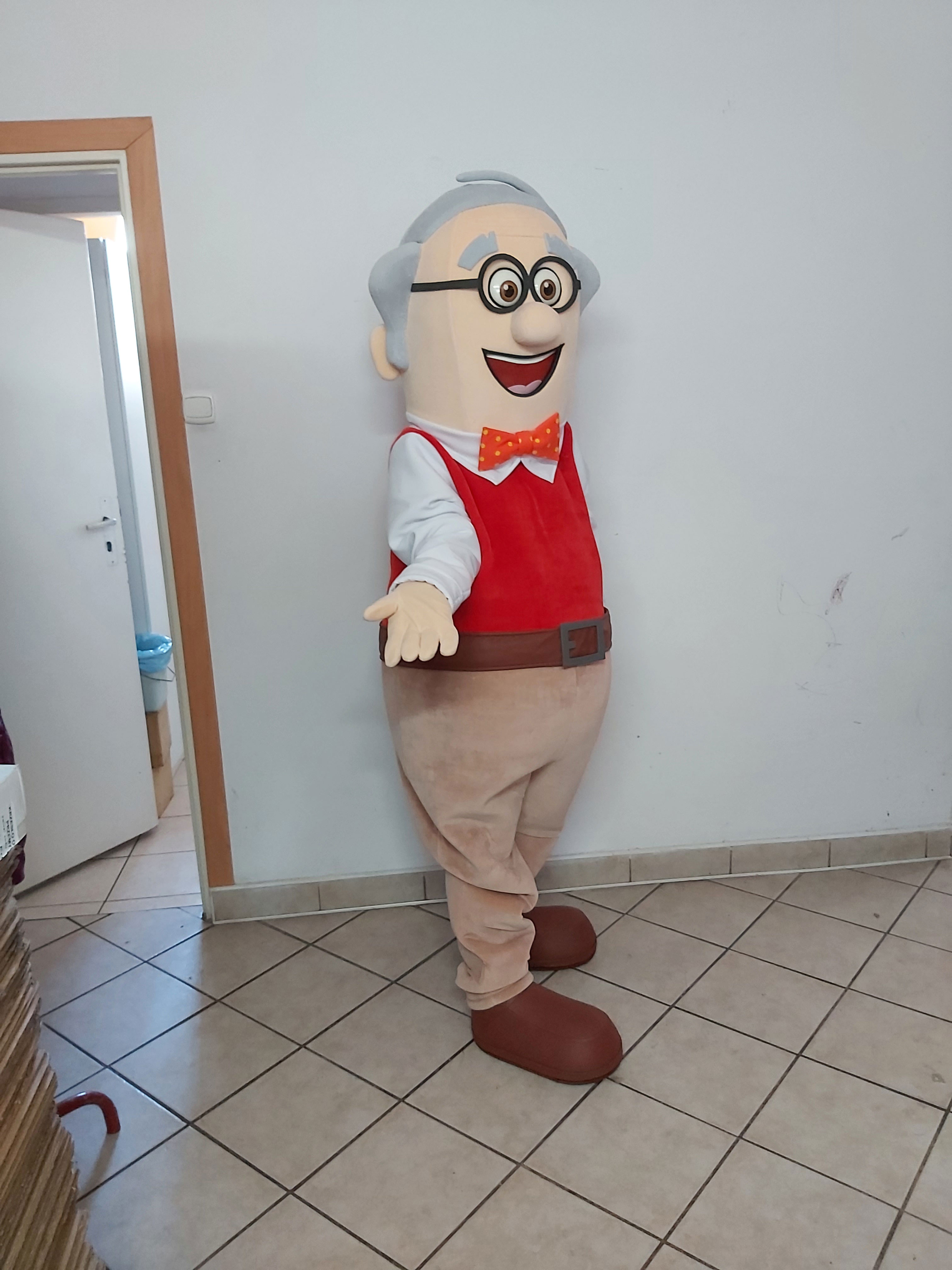 Kostiumy reklamowe Elabika, jako dobre okazje w maju! Dziadek